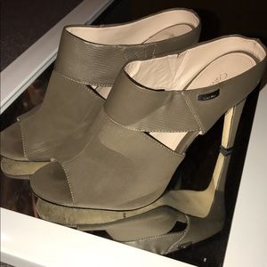 Calvin Klein Heels 👠